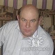 Владимир Сарычев