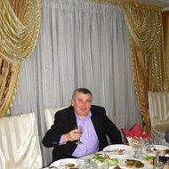 Виктор Ярошак