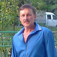Александр Русанов