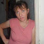 Наташа Исполинова