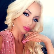 Nicolette Shea💋