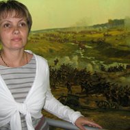 Лена Хайсанова