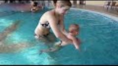 Грудничковое плавание в бассейне. Комплекс упражнений с груд...