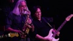 The Doobie Brothers - Long Train Runnin&#39; (Live From The Beac...