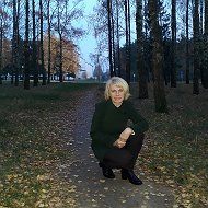 Елена Кухаренко