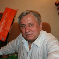 Василий Лобанов