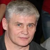 Геннадий Бутусов