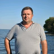 Юрий Голошубов