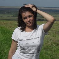 Лариса Бухарова