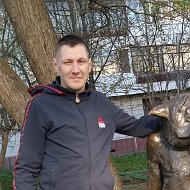 Олег Карнаухов