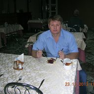 Евгений Буянов