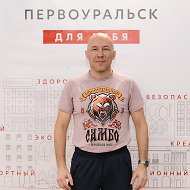 Илья Бушмелев