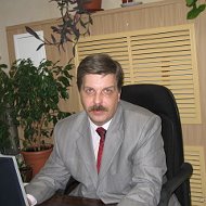 Константин Кучарин