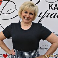 Лена Каршанова