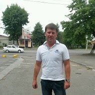 Alan )))