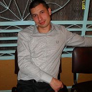 Дмитрий Устинов