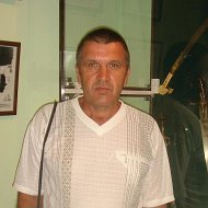 Алексей Павлуненко