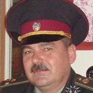 Геннадий Семикрас