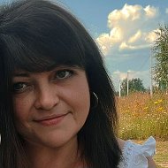 Лара Русинова