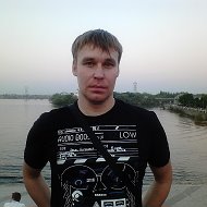 Дмитрий Красножёнов