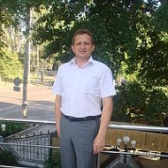 Василий Остапенко