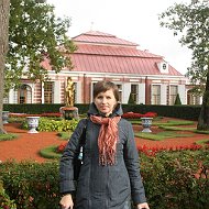 Елена Комиссарова