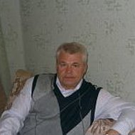 Александр Ларин