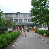 Школа Лапичская