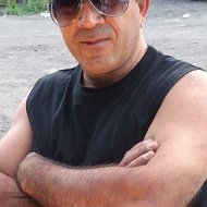Али Алескеров