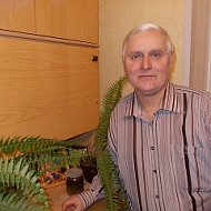 Юрий Жуганов