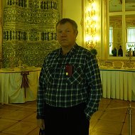 Виктор Новиков