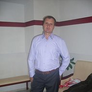 Виктор Белаколенко