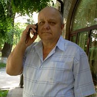 Леонид Гутаревич