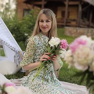 Елена Солдатова