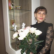 Наташа Долганова