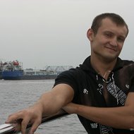 Денис Холодков