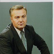 Виктор Попов