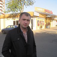 Александр Дубровский