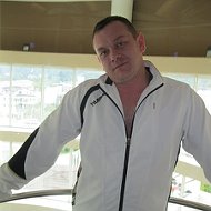 Олег Гриценко