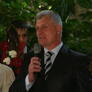 Олег Ваврик