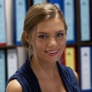 ☑indiana Evans☑