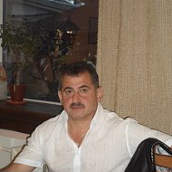 Махмуд Сапаров