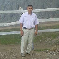 Ислям Ахметов