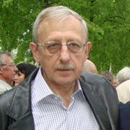 Игорь Сухарников