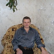 Николай Неустроев