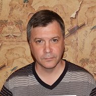 Роман Савиновский