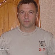 Олег Приколотин