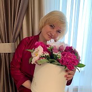 Елена Усова