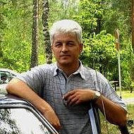 Валерий Глухов