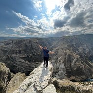 Александр Лаврентьев